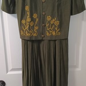 Elegant Olive Green Midi Dress with Floral Embroidery